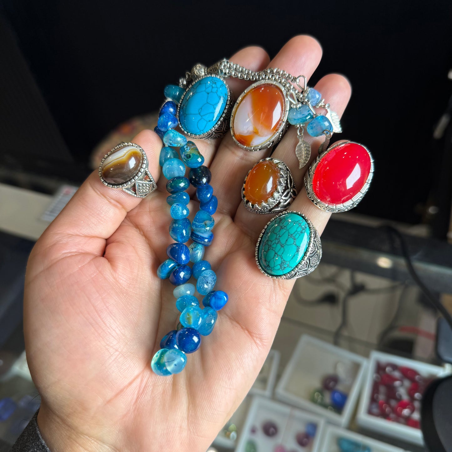 Deal of 6 Gemstone Rings (Aqeeq, Yamni, Sulamani, Feroza) with Nellum Tasbih