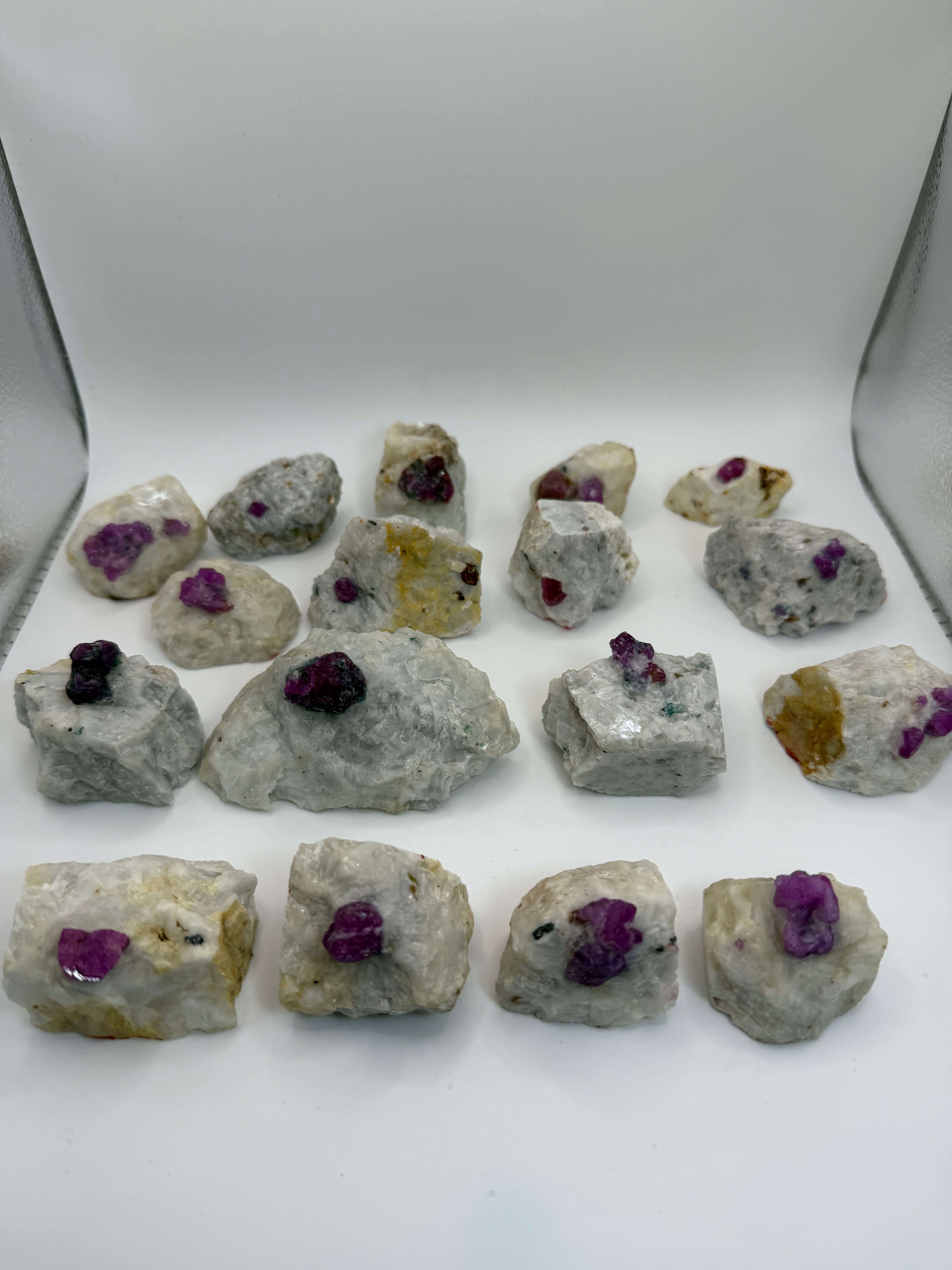 Natural Ruby Specimen Lot from Hunza Valley – 1.20 KG (17 Pieces)