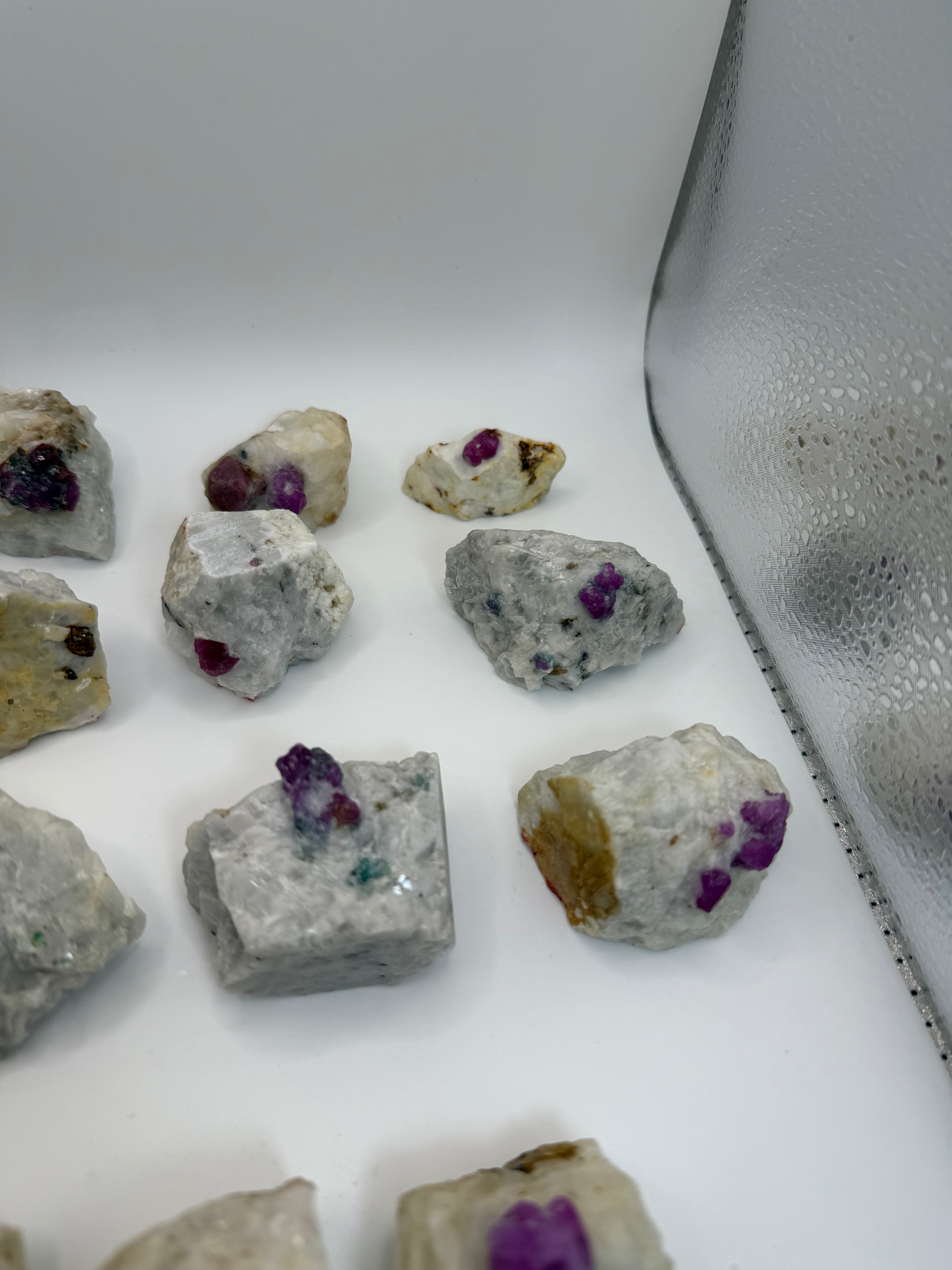 Natural Ruby Specimen Lot from Hunza Valley – 1.20 KG (17 Pieces)