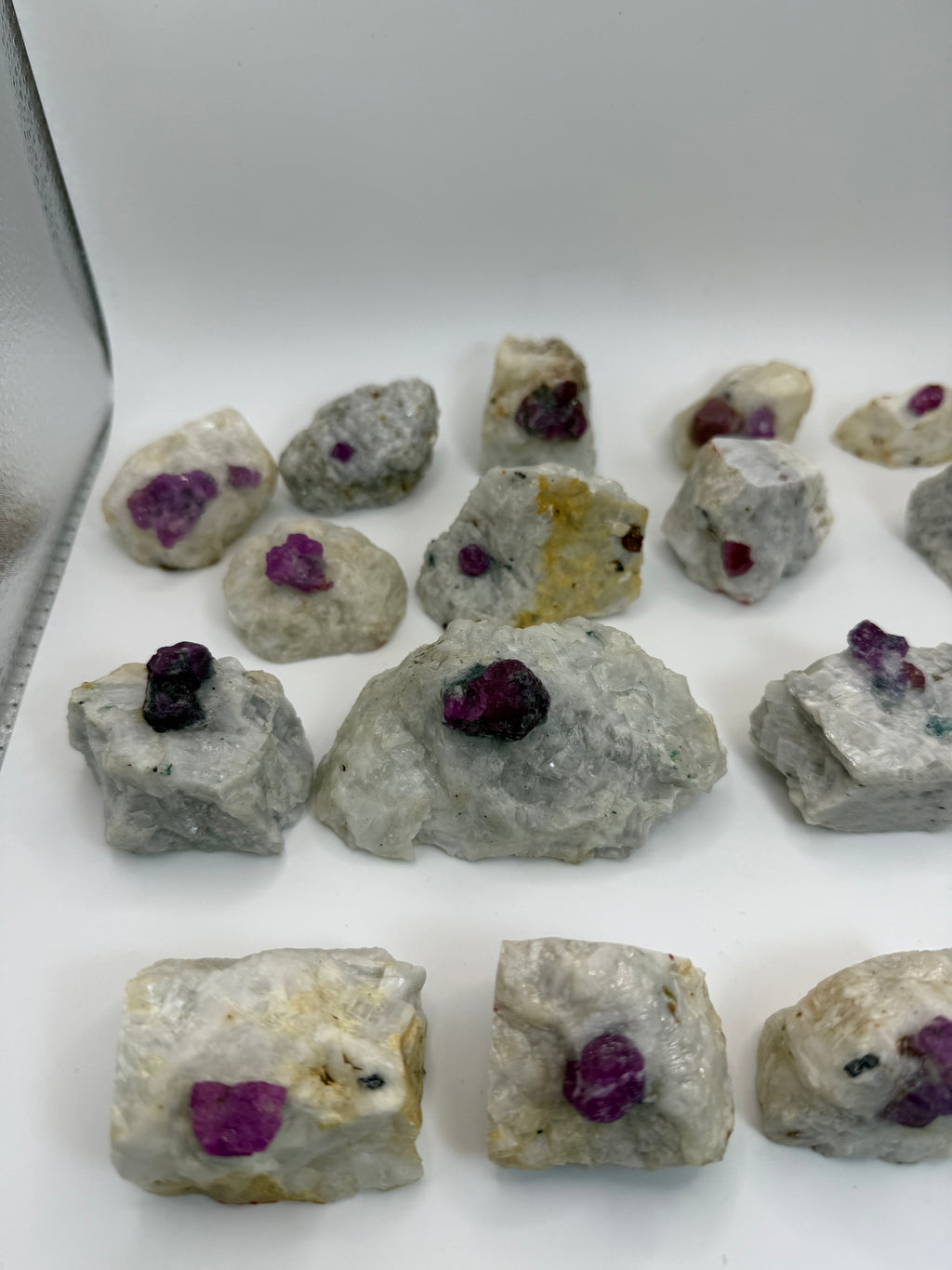 Natural Ruby Specimen Lot from Hunza Valley – 1.20 KG (17 Pieces)